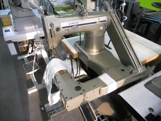 Singer 261 Feed off the arm machines : Singer 261-U-11